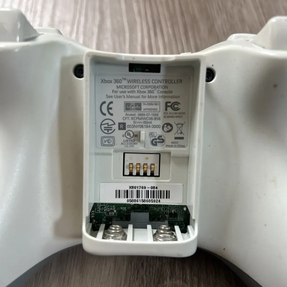 Microsoft Xbox 360 Wireless Controller White Tested Works NO Battery Cover READ